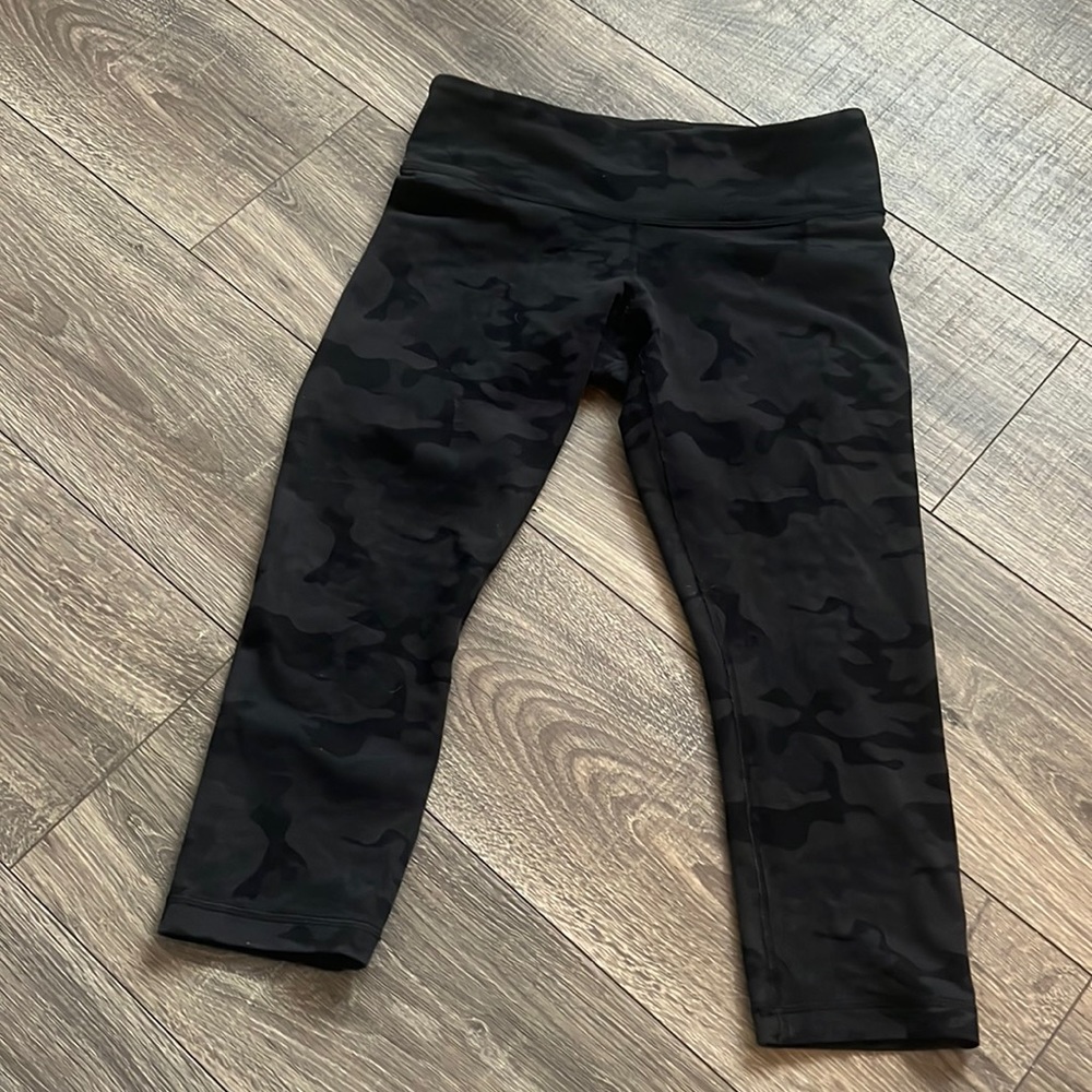 Lululemon cropped leggings